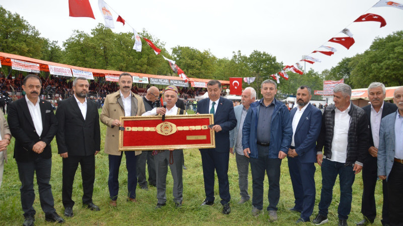 Havza’da Güreş Ağası 3.’cü kez Yahya Ayan