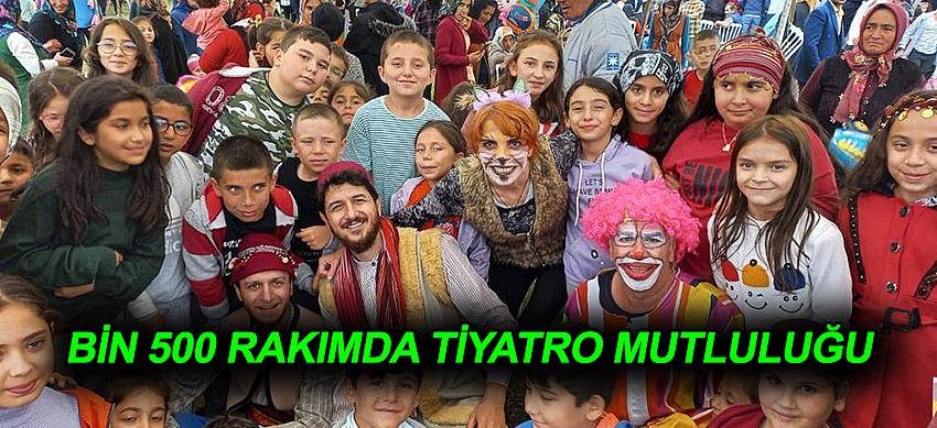 İlk Kez Tiyatro İzlemenin Mutluluğunu Yaşadılar