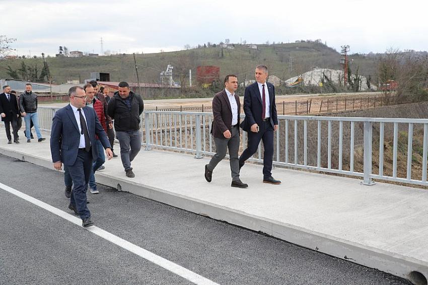 TURİZM BÖLGESİ ILICA’DA  ASIRLIK YOL ÇALIŞMASI TAMAMLANMAK ÜZERE